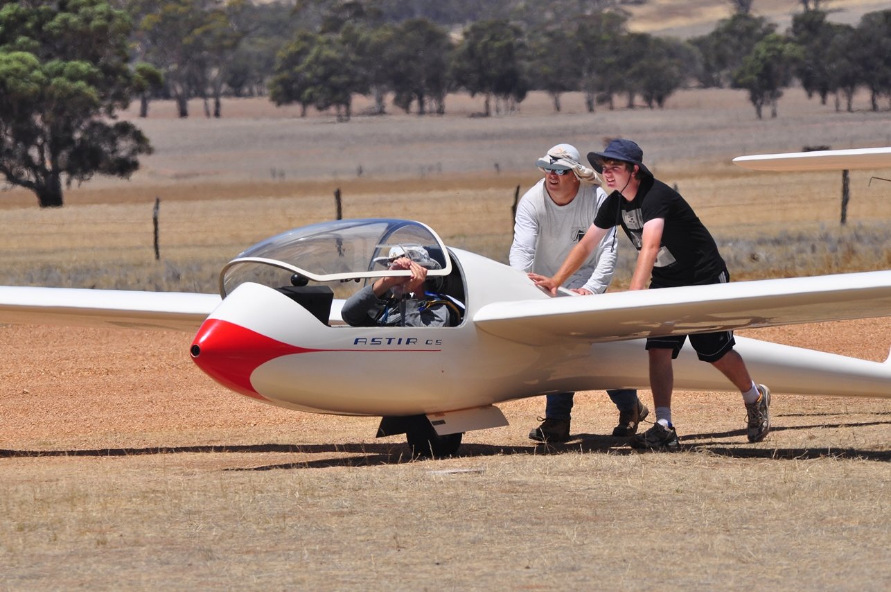 The sport of gliding, The Sport of Gliding, Beverley Soaring Society