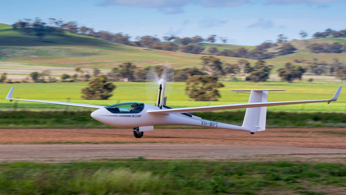 Gliding Club & Air Experience Flights Perth Beverley Soaring Society